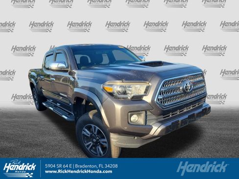 Used 2016 Toyota Tacoma TRD Sport w/ Premium & Technology Package RWD image 1