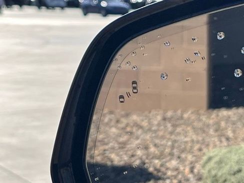 Used 2023 Lincoln Aviator Reserve w/ Equipment Group 201A image 6