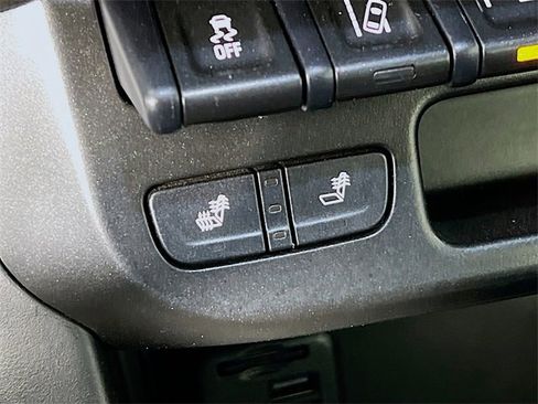 Used 2021 GMC Canyon AT4 image 20