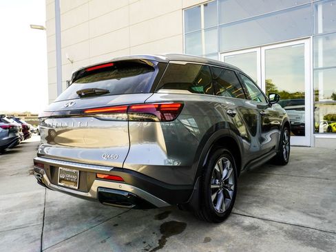 Certified 2023 INFINITI QX60 Luxe w/ Cargo Package AWD/4WD image 13