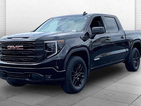Used 2023 GMC Sierra 1500 Elevation AWD/4WD image 12