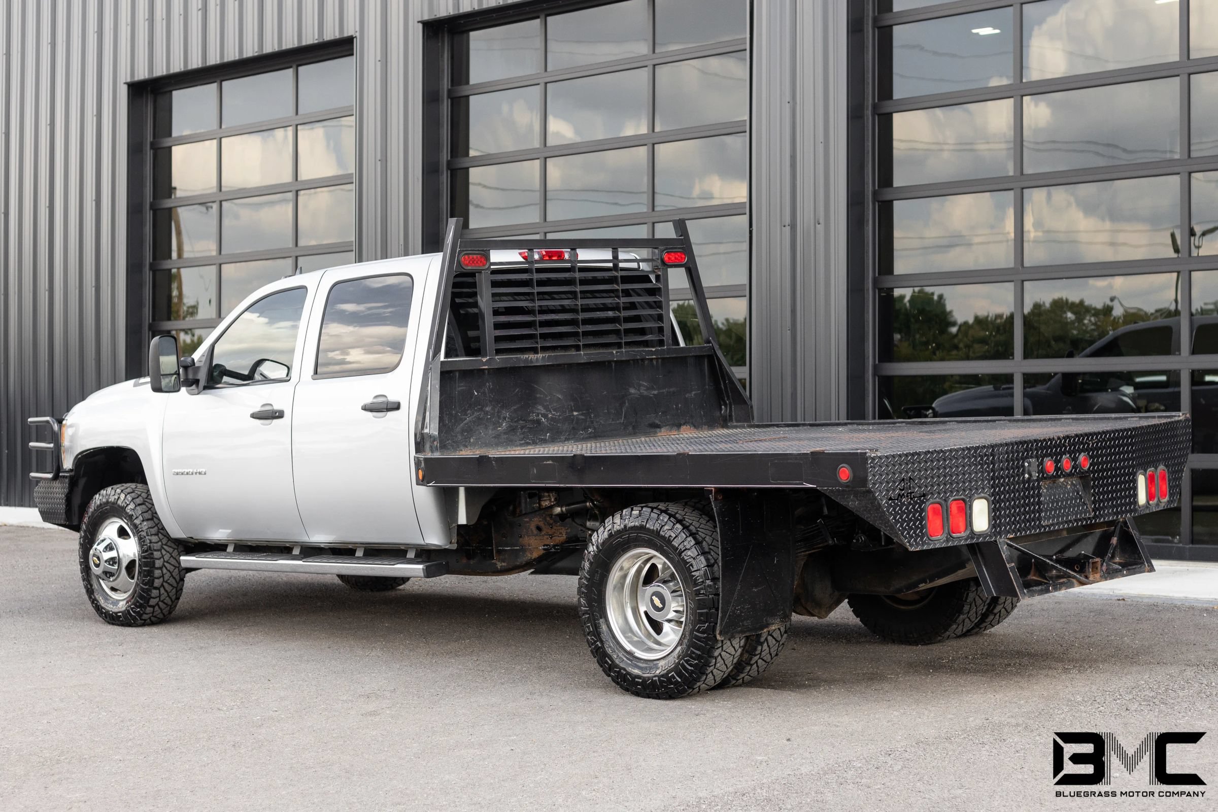 Used 2013 Chevrolet Silverado 3500 LT w/ Interior Plus Package AWD/4WD image 6