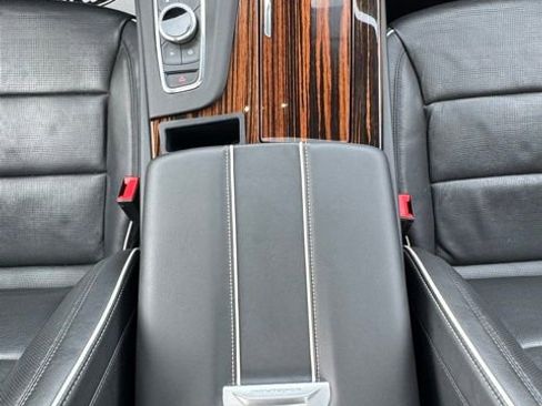 Used 2023 Cadillac Escalade Premium Luxury image 21