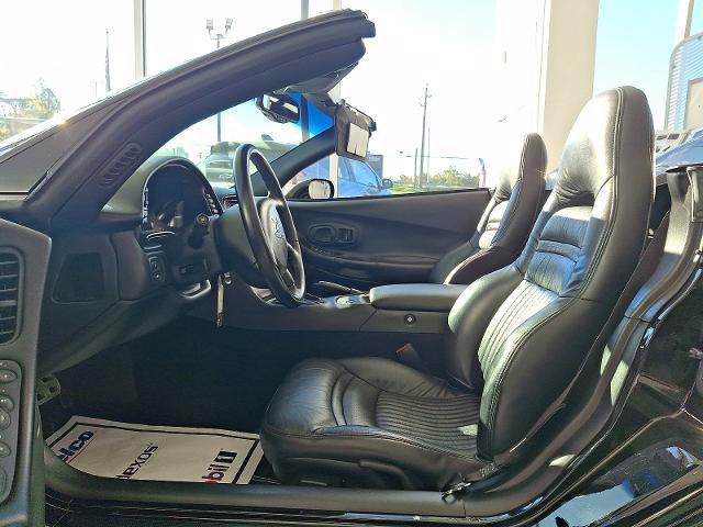 Used 2001 Chevrolet Corvette Convertible w/ Preferred Equipment Group2 RWD image 12