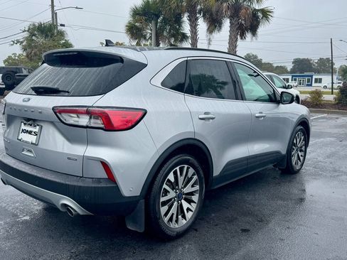 Certified 2020 Ford Escape Titanium w/ Titanium Premium Package 2.0 image 9