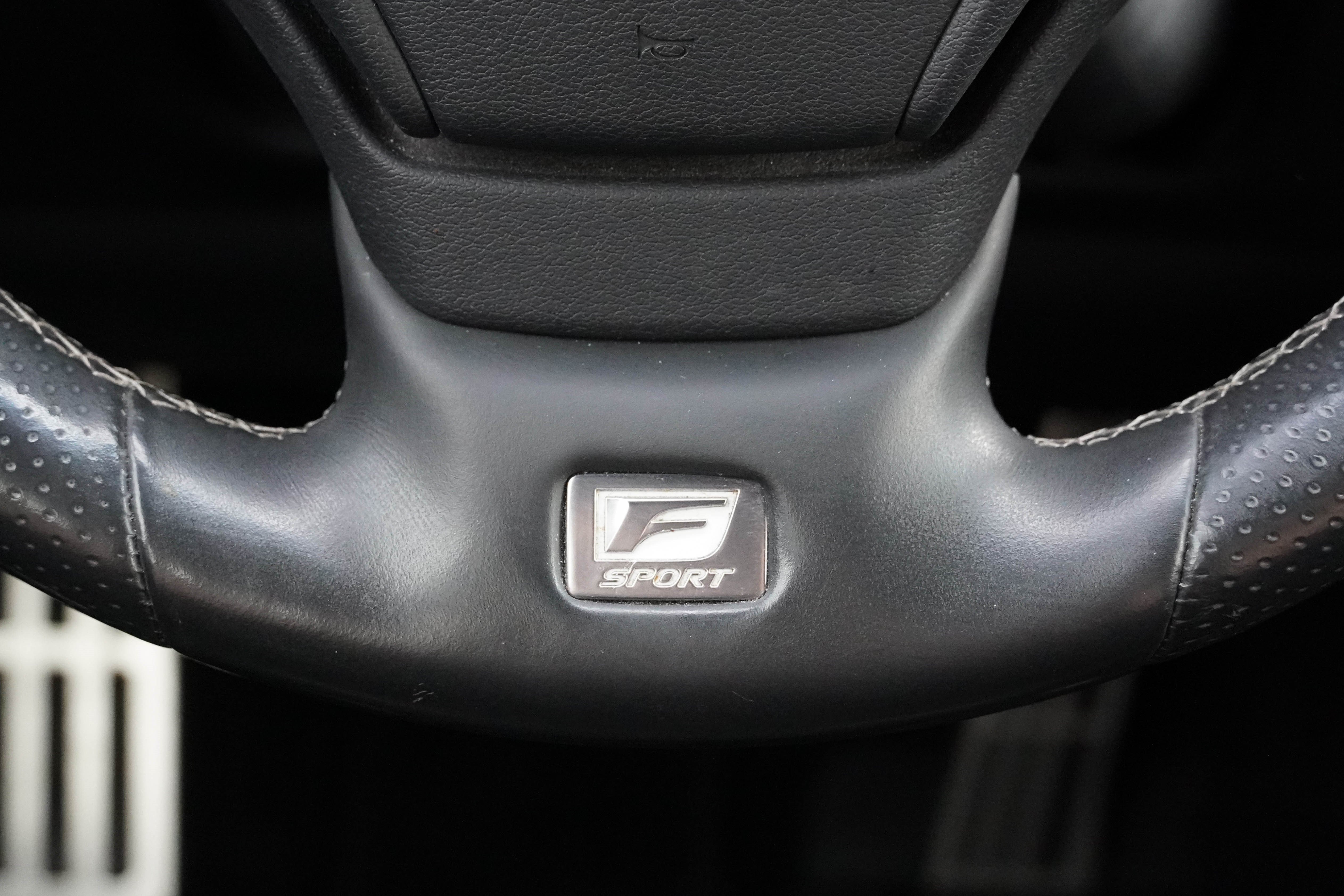 Used 2018 Lexus LS 500 F Sport w/ Accessory Package (Z2) RWD image 23