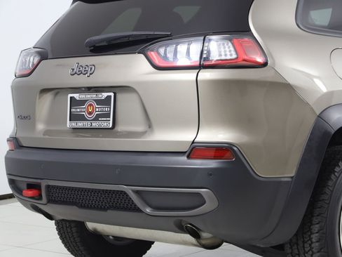 Used 2020 Jeep Cherokee Trailhawk w/ Cold Weather Group AWD/4WD image 41