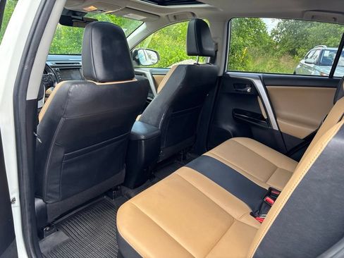 Used 2018 Toyota RAV4 Limited w/ Advanced Technology Package AWD/4WD image 17