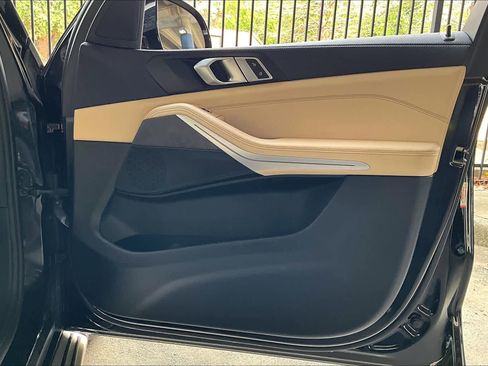 Used 2022 BMW X5 sDrive40i w/ Premium Package image 23