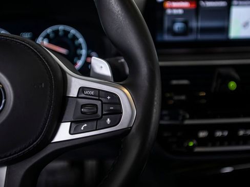 Used 2019 BMW M550i xDrive AWD/4WD image 39
