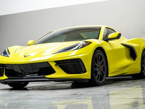 Used 2023 Chevrolet Corvette Stingray Premium Conv w/ Z51 Performance Package RWD image 10