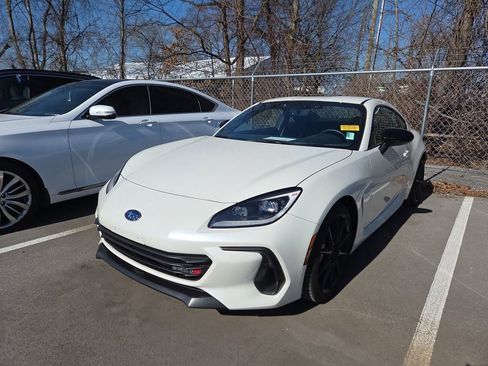 Used 2025 Subaru BRZ tS image 9