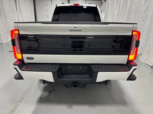 Used 2026 Ford F250 Platinum AWD/4WD image 6