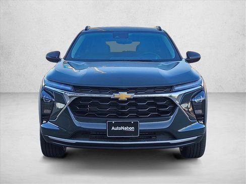 New 2026 Chevrolet Trax LT w/ Driver Confidence Package image 6
