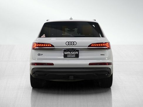 Used 2021 Audi Q7 3.0T Premium Plus image 4