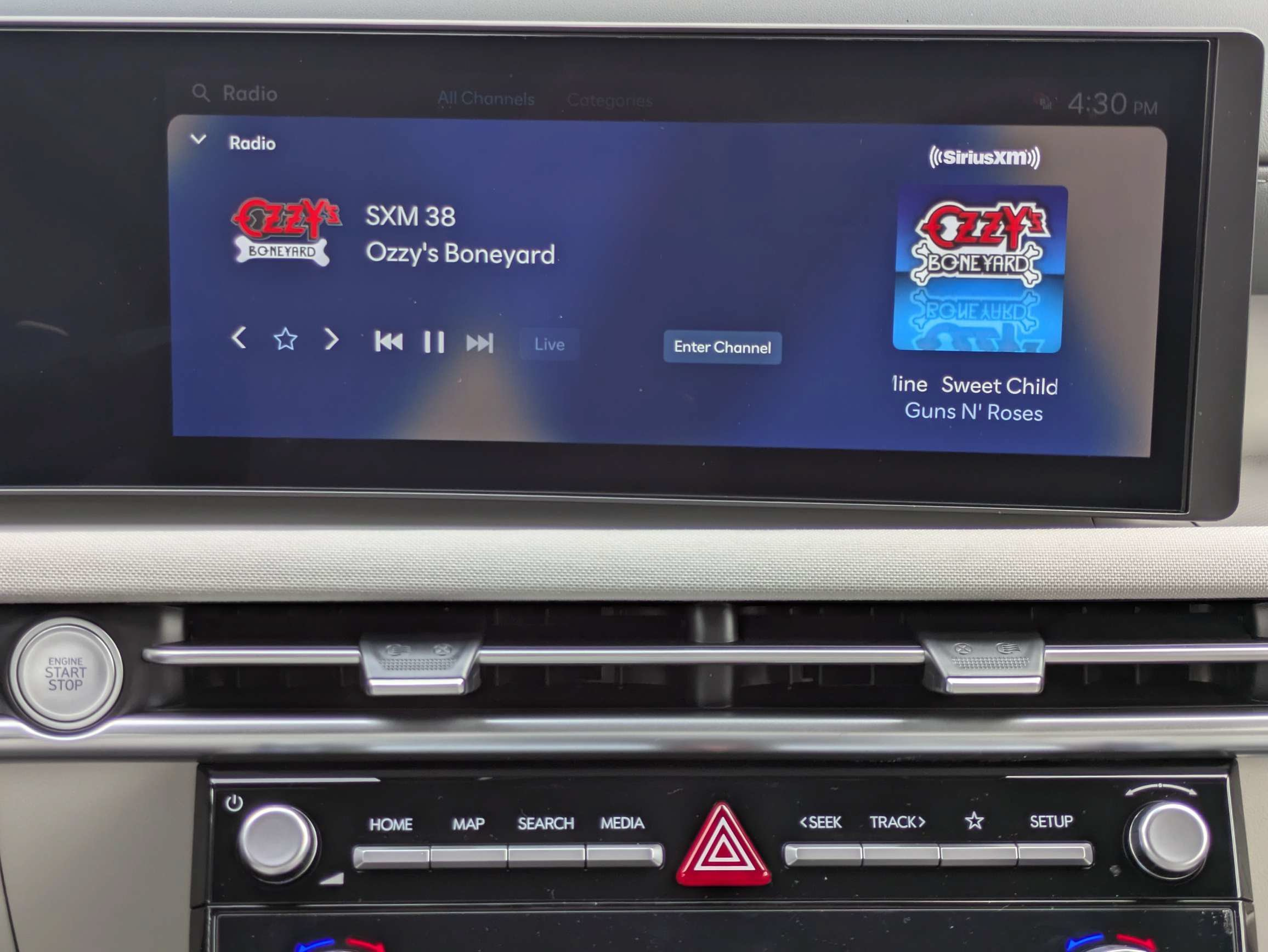 New 2026 Hyundai Tucson Limited w/ Tow & Go Package FWD image 17