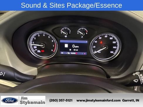 Used 2020 Buick Enclave Essence w/ Sound and Sites Package FWD image 28