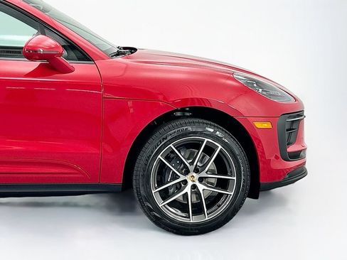 Certified 2026 Porsche Macan AWD/4WD image 11