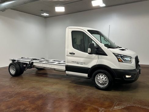 Used 2023 Ford Transit 350 DRW AWD image 23