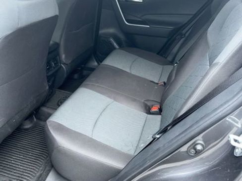 Used 2025 Toyota RAV4 XLE w/ Convenience Package AWD/4WD image 18