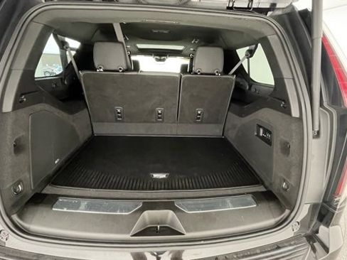 Used 2022 Cadillac Escalade ESV Premium Luxury image 46