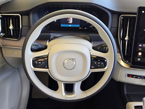 New 2026 Volvo XC90 B6 Ultra w/ Protection Package Premier image 27