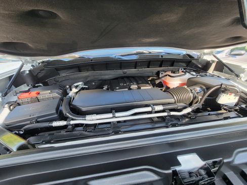 Used 2024 GMC Sierra 1500 Elevation image 24