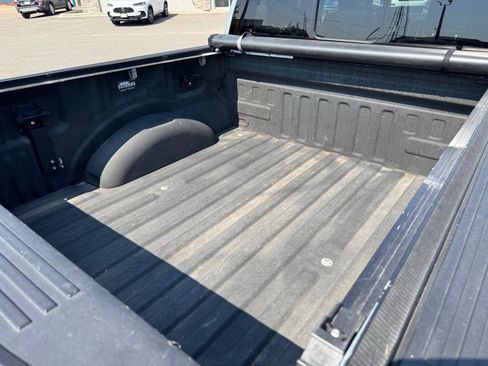 Used 2018 Ford F150 Lariat w/ Equipment Group 502A Luxury AWD/4WD image 5