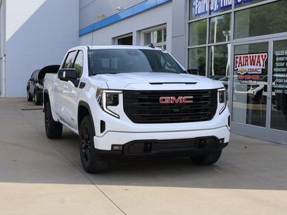 New 2026 GMC Sierra 1500 Elevation w/ Elevation Premium Package