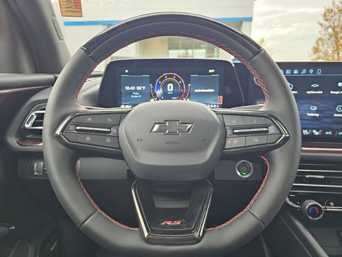 New 2026 Chevrolet Traverse RS w/ LPO, Floor Liner Package image 3