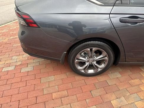 Used 2024 Honda Accord EX image 15