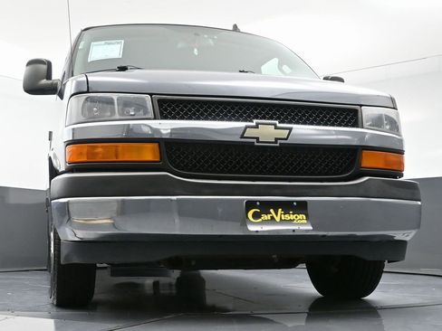 Used 2017 Chevrolet Express 3500 LT w/ LT Preferred Equipment Group image 47