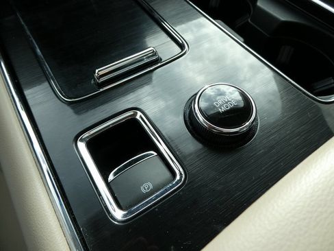 Used 2024 Lincoln Aviator Reserve w/ Equipment Group 201A AWD/4WD image 28