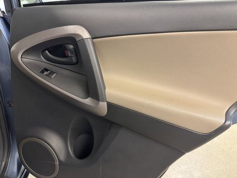 Used 2008 Toyota RAV4 Limited image 22