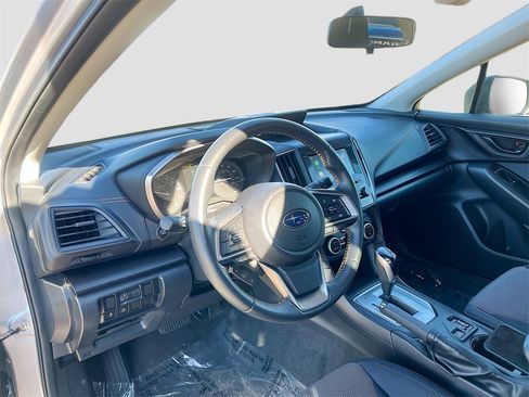 Used 2023 Subaru Crosstrek 2.0i Premium image 9