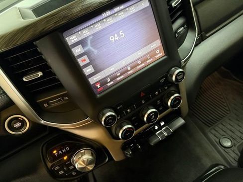 Used 2020 RAM 1500 Laramie AWD/4WD image 23
