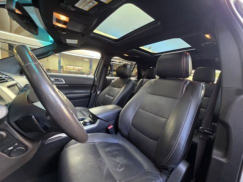 Used 2015 Ford Explorer Sport w/ Equipment Group 401A AWD/4WD image 15