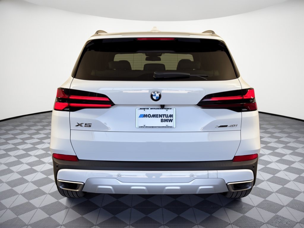 Certified 2024 BMW X5 xDrive40i w/ Parking Assistance Package AWD/4WD image 11