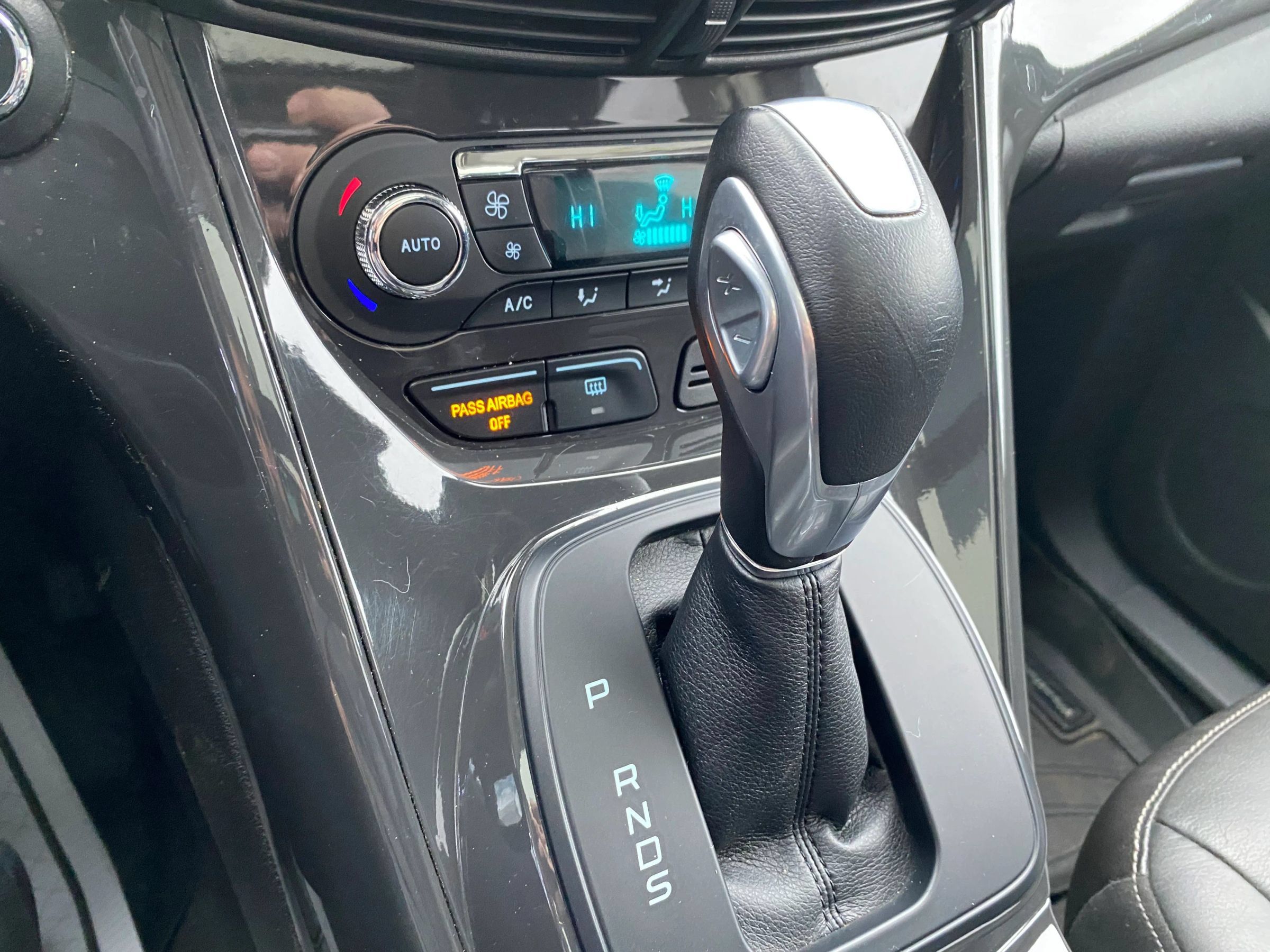 Used 2016 Ford Escape Titanium AWD/4WD image 21