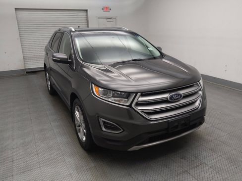 Used 2017 Ford Edge Titanium w/ Technology Package AWD/4WD image 13
