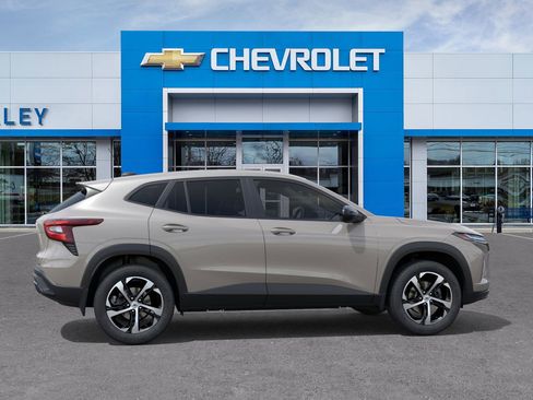 New 2026 Chevrolet Trax RS w/ Sunroof Package image 45