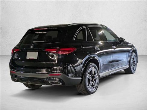 Certified 2025 Mercedes-Benz GLC 300 image 8