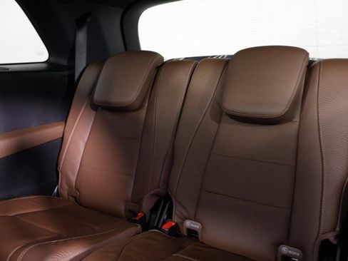 New 2026 Mercedes-Benz GLS 450 4MATIC image 7