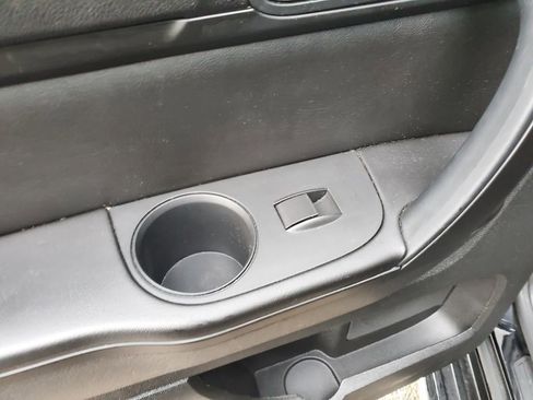 Used 2016 GMC Acadia SL image 13