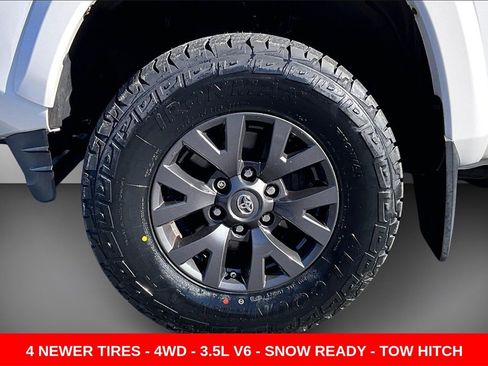 Used 2020 Toyota Tacoma SR5 image 32