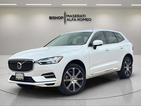 Used 2018 Volvo XC60 T8 Inscription w/ Advanced Package image 3