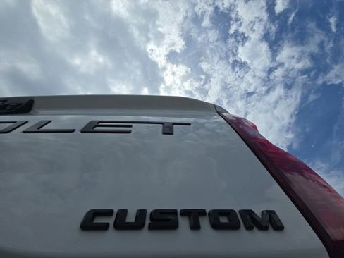 Used 2024 Chevrolet Silverado 2500 Custom w/ Custom Convenience Package AWD/4WD image 11