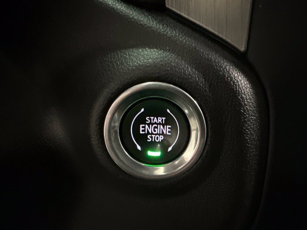 Used 2020 GMC Sierra 1500 Denali w/ Denali Ultimate Package AWD/4WD image 25