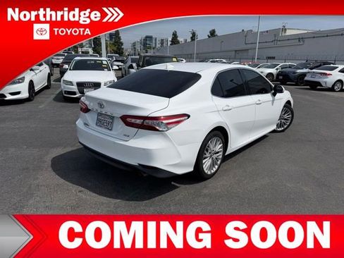 Used 2018 Toyota Camry XLE w/ Audio Package FWD image 4