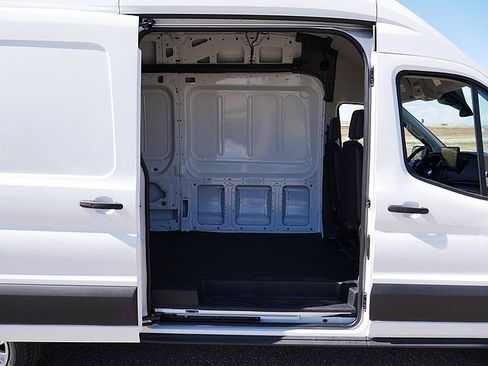 New 2025 Ford Transit 250 148 High Roof Extended image 31
